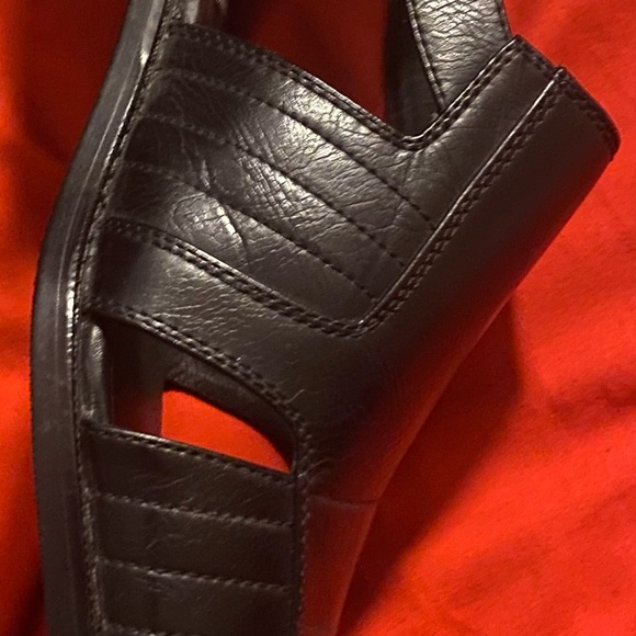 Lucio Rocco Sandals - Picture 5 of 9